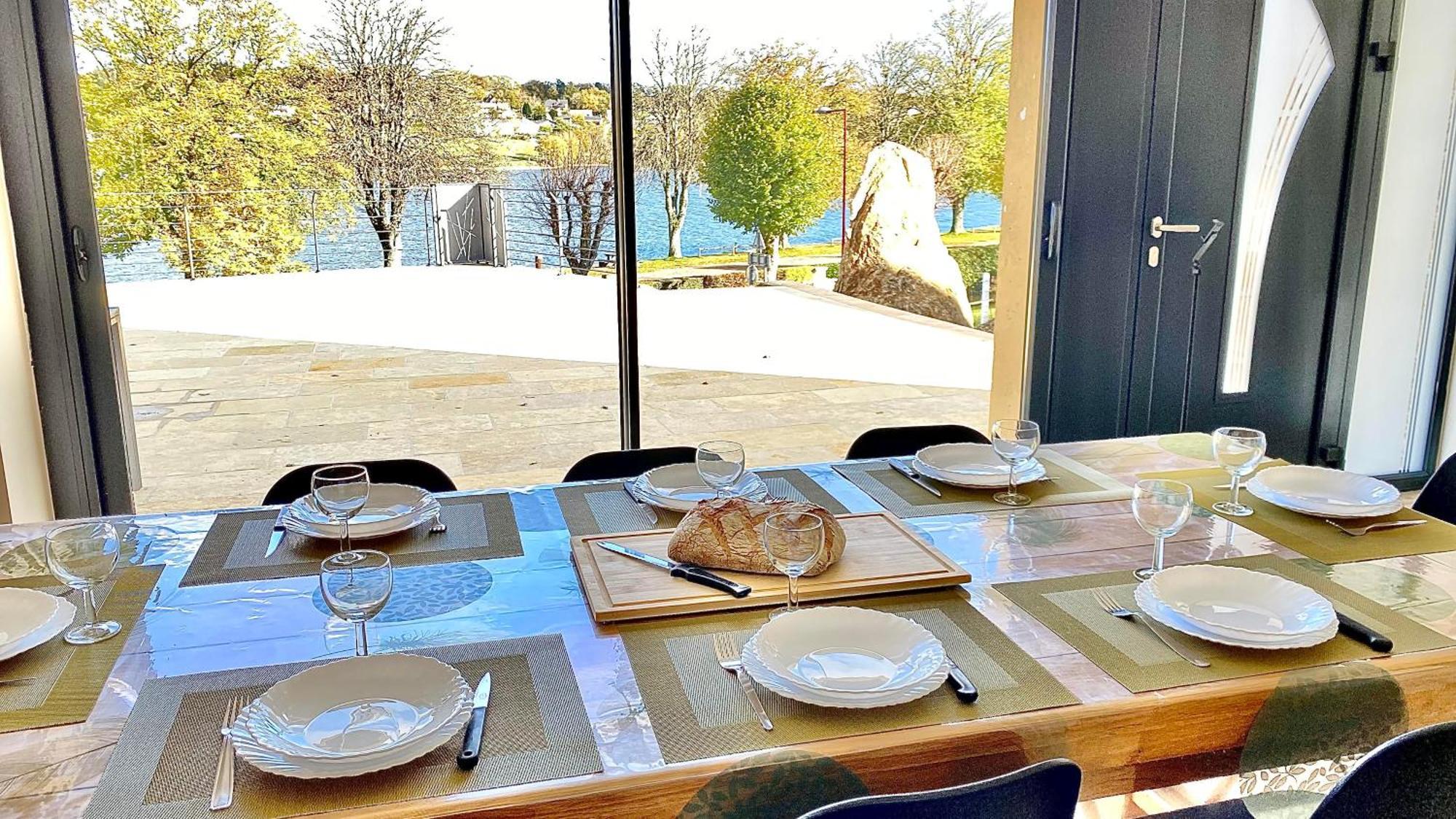 Villa Le Menhir 4 Ch Au Bord Du Lac Et Terrasse Villefranche-de-Panat Bagian luar foto