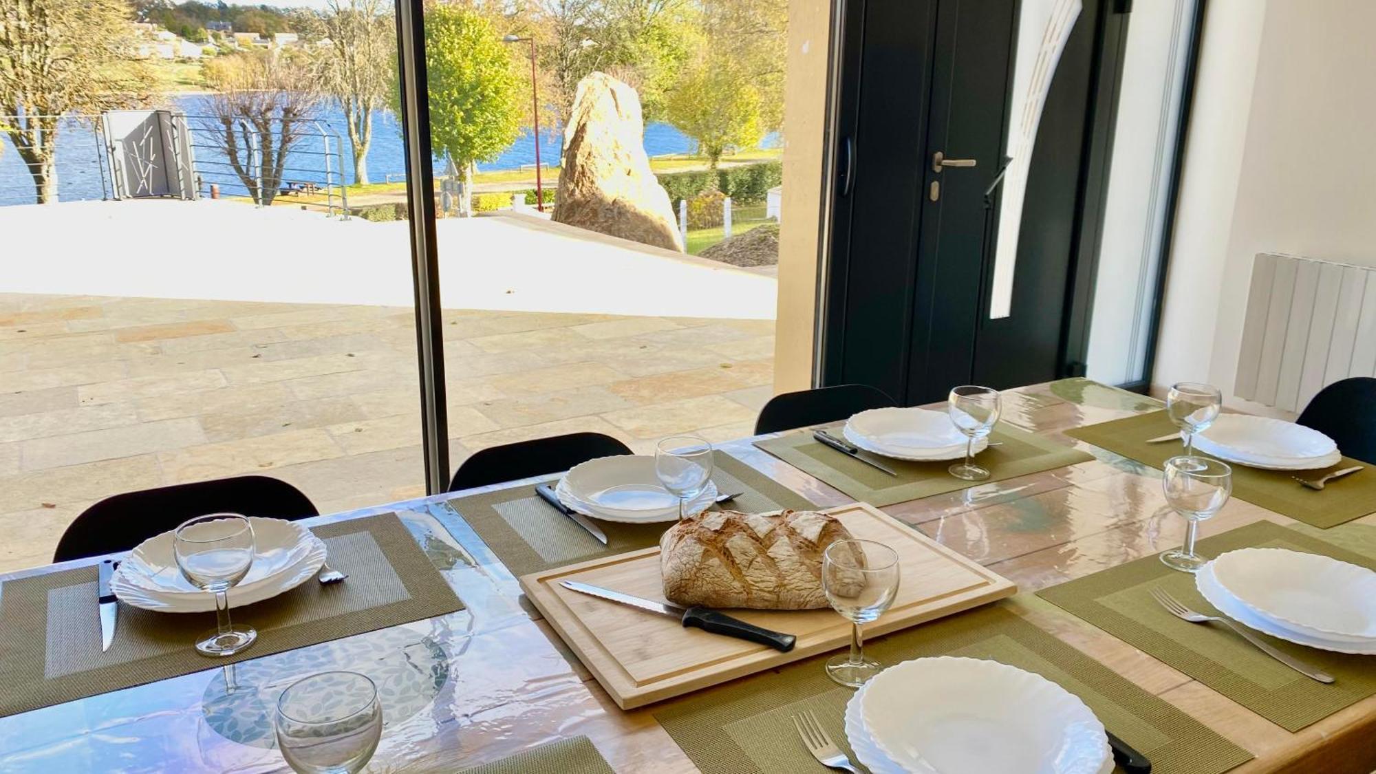 Villa Le Menhir 4 Ch Au Bord Du Lac Et Terrasse Villefranche-de-Panat Bagian luar foto